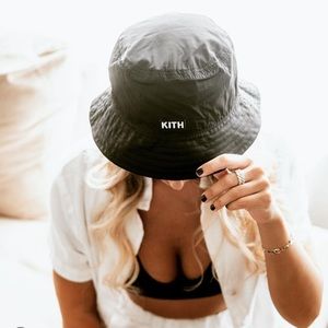 Kith Bucket Hat - Beige Paisley